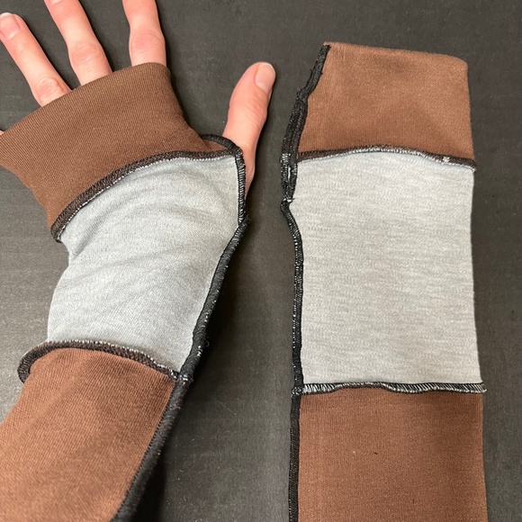 Long Striped Gloves Brown Hand Warmers Gray Armwarmers Patchwork Sleeves Y2k 90s - Picture 8 of 10